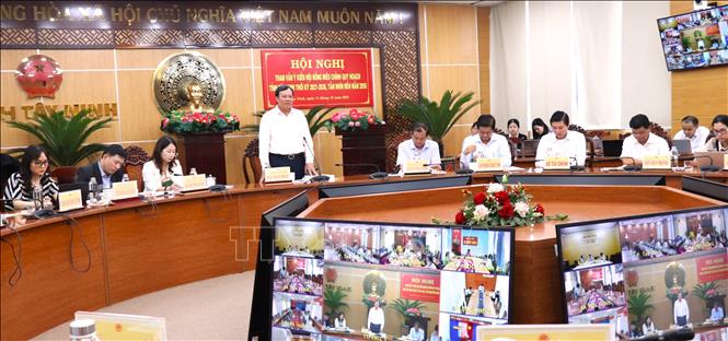 Chủ tịch UBND tỉnh Tây Ninh Lê Văn Hẳn phát biểu chỉ đạo Hội nghị. Ảnh: Thanh Bình - TTXVN