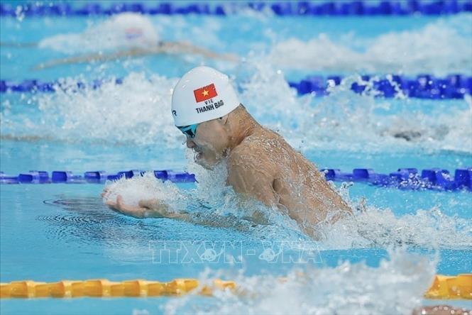 Thanh Bảo đã khẳng định sức mạnh ở nội dung sở trường khi chiếm ưu thế từ đầu và tăng tốc mạnh mẽ, cán đích đầu tiên với thành tích 1 phút 01 giây 43. Ảnh: Minh Quyết - PV TTXVN tại Thái Lan