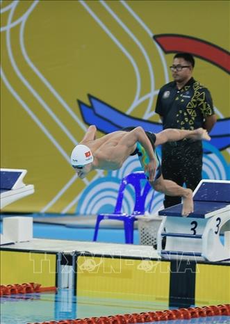 Thanh Bảo đã khẳng định sức mạnh ở nội dung sở trường khi chiếm ưu thế từ đầu và tăng tốc mạnh mẽ, cán đích đầu tiên với thành tích 1 phút 01 giây 43. Ảnh: Minh Quyết - PV TTXVN tại Thái Lan