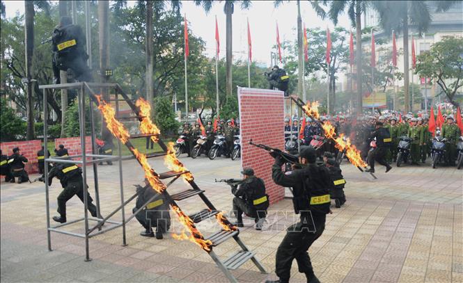 Diễn tập tại lễ ra quân. Ảnh: Văn Dũng - TTXVN