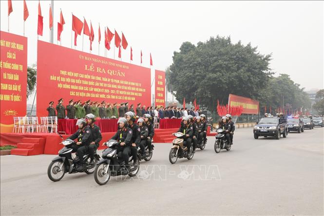 Hoạt động diễu hành, biểu dương lực lượng tại lễ ra quân. Ảnh: Đức Phương - TTXVN