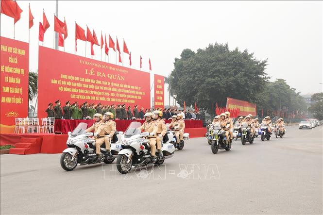 Hoạt động diễu hành, biểu dương lực lượng tại lễ ra quân. Ảnh: Đức Phương - TTXVN