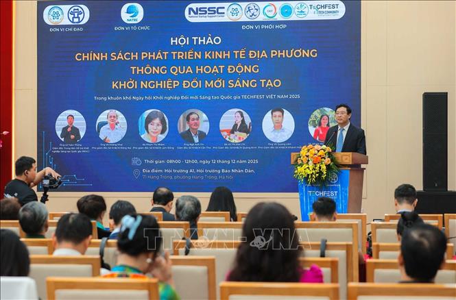 TS. Phạm Hồng Quất - Cục trưởng Cục Khởi nghiệp và Doanh nghiệp công nghệ (Bộ Khoa học và Công nghệ) phát biểu. Ảnh: Hoàng Hiếu - TTXVN