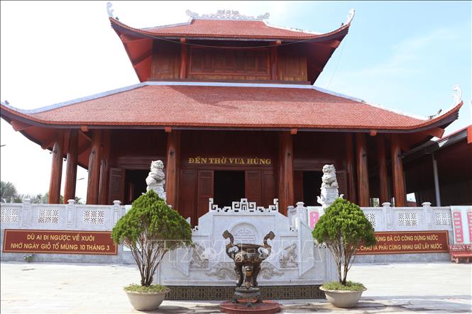 Khuôn viên Đền thờ Vua Hùng tại xã Trí Phải, tỉnh Cà Mau. Ảnh: Tuấn Phi - TTXVN