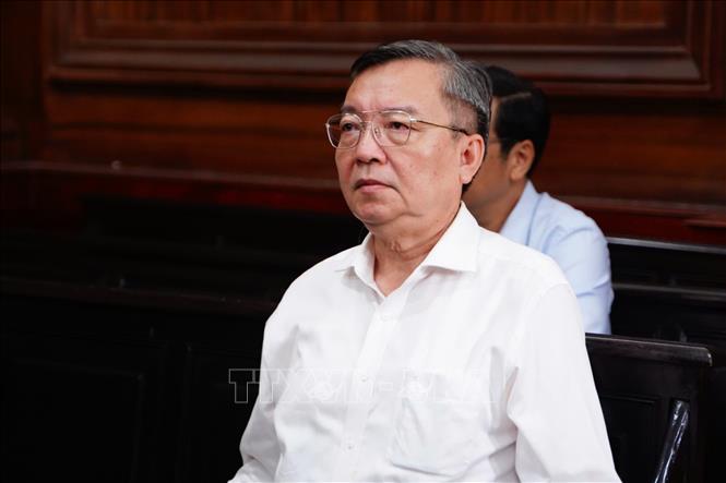 Ông Lê Hồng Sơn, Cựu Giám đốc Sở giáo dục và Đào tạo TP. Hồ Chí Minh tại phiên tòa. Ảnh: Linh Sơn - TTXVN