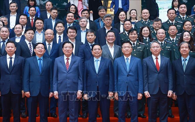 Thủ tướng Phạm Minh Chính với các đại biểu dự Hội nghị toàn quốc tổng kết công tác Tư pháp năm 2025. Ảnh: Dương Giang-TTXVN
