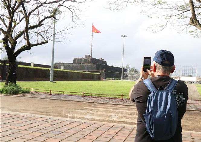 The flag tower at the Hue Imperial City. VNA Photo: Nguyên Lý