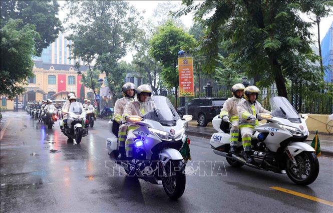 Lễ diễu hành ra quân của các lực lượng, phương tiện của Công an thành phố Hà Nội. Ảnh: Phạm Kiên - TTXVN