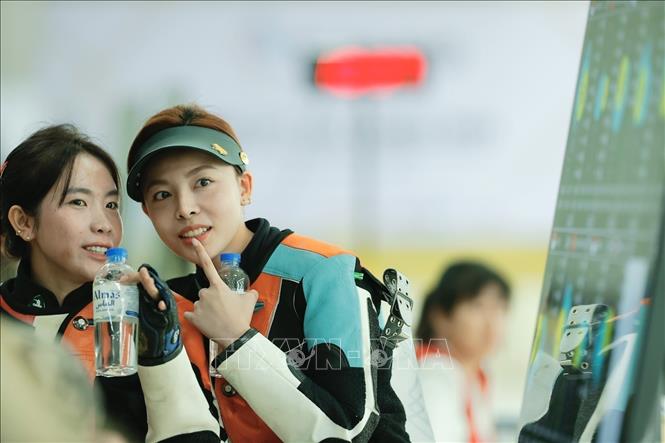 Phí Thanh Thảo cùng với đồng đội Lê Thị Mộng Tuyền đã thi đấu tốt và đủ điểm lọt vào chung kết nội dung cá nhân. Ảnh: Minh Quyết - PV TTXVN tại Thái Lan
