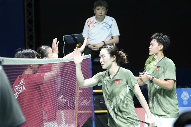 Vũ Thị Trang và Bùi Bích Phương giành HCĐ nội dung đôi nữ tại SEA Games 33. Ảnh: TTXVN phát