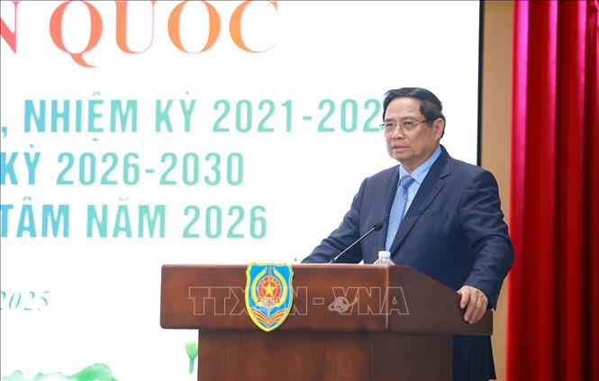 PM Pham Minh Chinh speaks at the conference. VNA Photo: Dương Giang