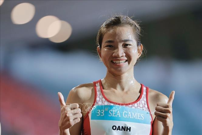 Nguyễn Thị Oanh thi đấu xuất sắc, giành HCV nội dung 5000m nữ. Ảnh: Minh Quyết - PV TTXVN tại Thái Lan