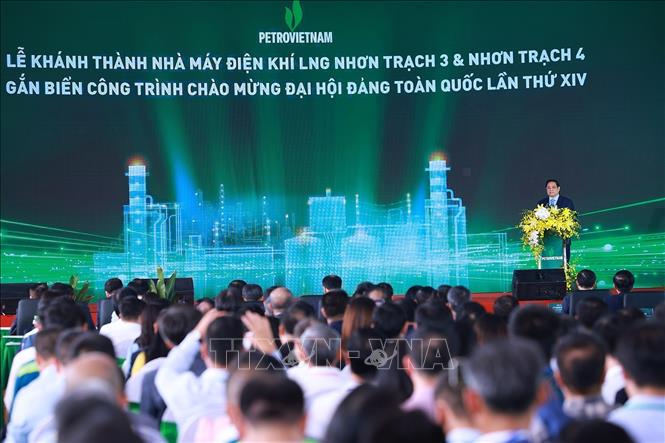Thủ tướng Phạm Minh Chính phát biểu tại Lễ khánh thành Nhà máy Điện khí LNG Nhơn Trạch 3 và 4. Ảnh: Dương Giang-TTXVN
