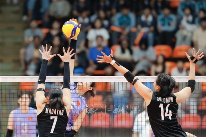 Thắng Philippines 3-0, đội tuyển bóng chuyền nữ Việt Nam giành quyền vào chung kết tại SEA Games 33. Ảnh: Minh Quyết - PV TTXVN tại Thái Lan