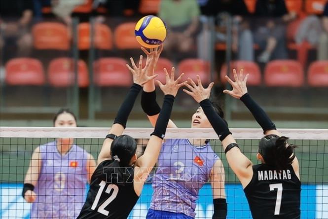 Thắng Philippines 3-0, đội tuyển bóng chuyền nữ Việt Nam giành quyền vào chung kết tại SEA Games 33. Ảnh: Minh Quyết - PV TTXVN tại Thái Lan