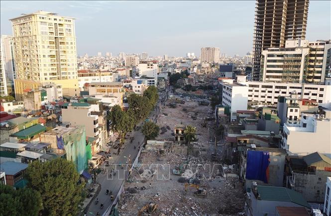 Thành phố Hà Nội cam kết tiếp tục hoàn thiện các thủ tục để bàn giao toàn bộ mặt bằng sạch dự án Vành đai 1 đoạn Hoàng Cầu - Voi Phục trước ngày 15/12. Ảnh: Quốc Khánh - TTXVN