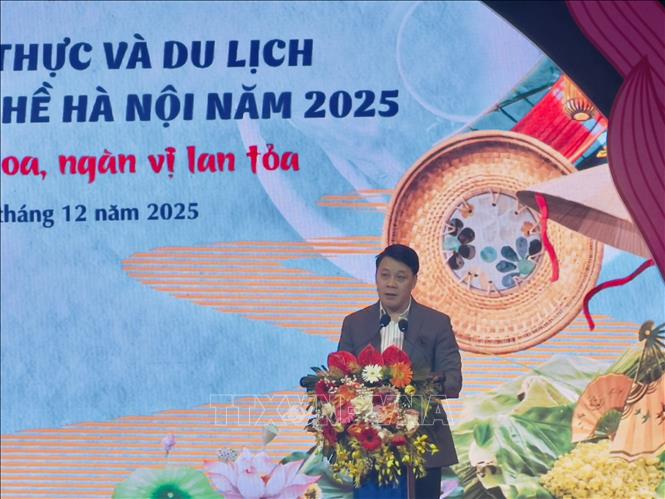 Phó Giám đốc Sở Du lịch Hà Nội Nguyễn Trần Quang phát biểu tại bế mạc. Ảnh: Tuyết Mai - TTXVN