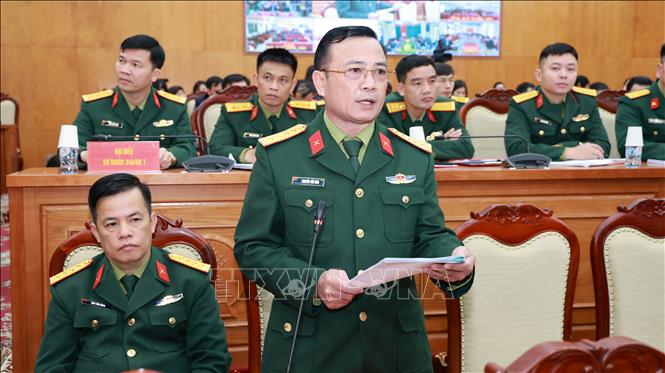 Đại diện cử tri phát biểu ý kiến tại Hội nghị. Ảnh: Thu Hằng-TTXVN
