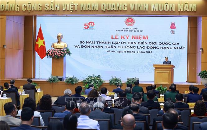 Thủ tướng Phạm Minh Chính phát biểu tại Lễ kỷ niệm 50 năm thành lập Uỷ ban Biên giới quốc gia. Ảnh: Dương Giang – TTXVN
