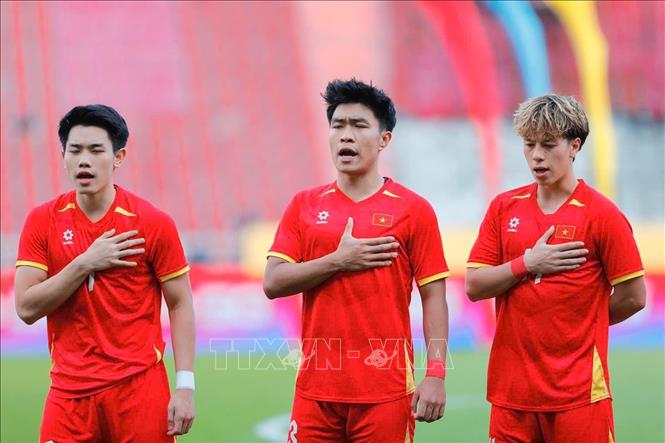 Đội hình ra sân của U22 Việt Nam. Ảnh: Minh Quyết - PV TTXVN tại Thái Lan 