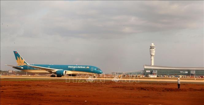 Máy bay Boeing 787 di chuyển trên đường băng số 1 sân bay Long Thành, chiều 15/12/2025. Ảnh: Công Phong - TTXVN
