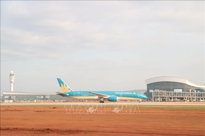 Máy bay Boeing di chuyển vào sân đỗ sân bay Long Thành, chiều 15/12/2025. Ảnh: Công Phong - TTXVN