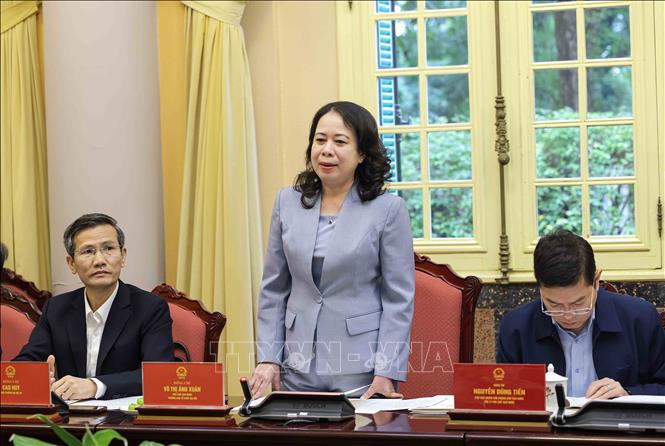 Phó Chủ tịch nước Võ Thị Ánh Xuân, Phó Chủ tịch thứ nhất Hội đồng Thi đua - Khen thưởng Trung ương, Trưởng Ban tổ chức Đại hội phát biểu. Ảnh: An Đăng - TTXVN