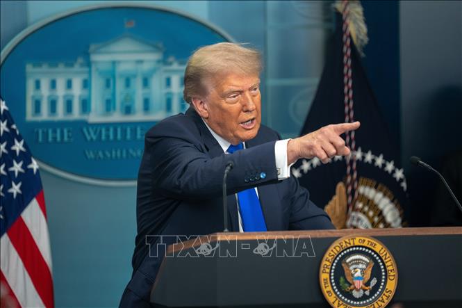Tổng thống Mỹ Donald Trump phát biểu trong một cuộc họp báo tại Washington, D.C. Ảnh: THX/TTXVN