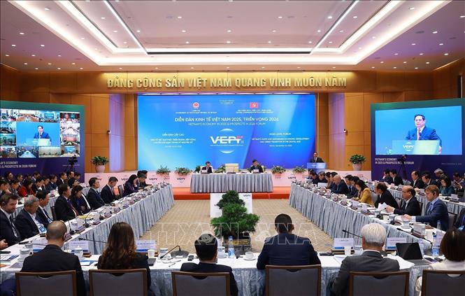 Diễn đàn Kinh tế Việt Nam 2025, triển vọng 2026 với chủ đề “Kinh tế Việt Nam phát triển nhanh, bền vững, chuyển đổi xanh trong kỷ nguyên số”. Ảnh: Dương Giang-TTXVN