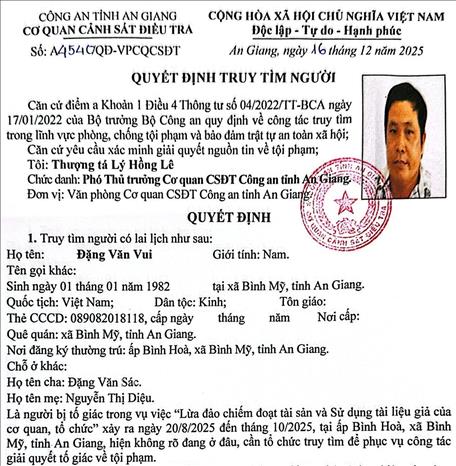 Quyết định truy tìm đối tượng Đặng Văn Vui. Ảnh: TTXVN phát