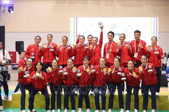 Tuyển Việt Nam giành HCV môn Bóng ném nữ ở SEA Games 33. Ảnh: TTXVN phát