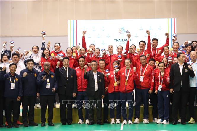 Tuyển Việt Nam giành HCV môn Bóng ném nữ ở SEA Games 33. Ảnh: TTXVN phát