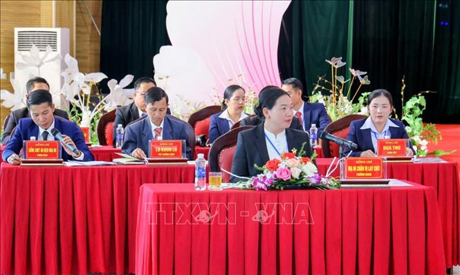 The delegation of Oudomxay province of Laos at the meeting. VNA/Photo by courtesy