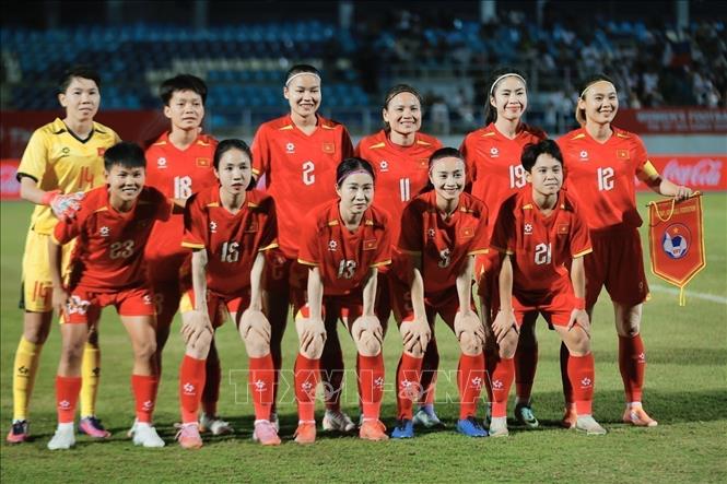 The line-up of the Vietnamese female football team. VNA Photo: Minh Quyết 