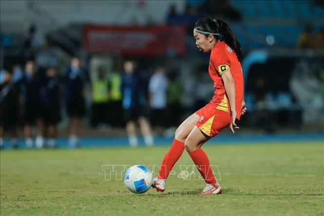 Cầu thủ Việt Nam thực hiện sút luân lưu. Ảnh: Minh Quyết - PV TTXVN tại Thái Lan