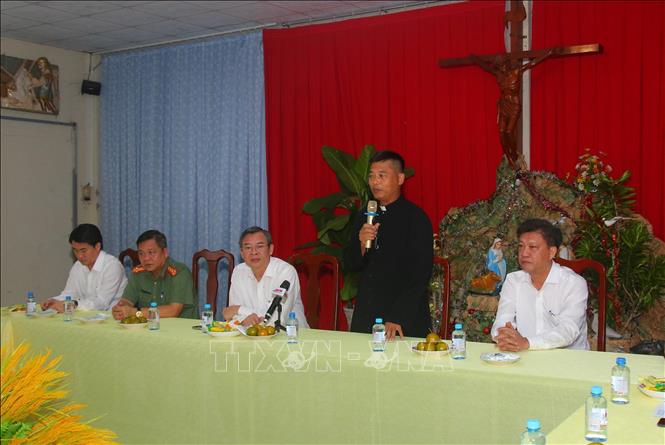 Đại diện giáo xứ Vị Tín, phường Vị Tân (Cần Thơ) phát biểu. Ảnh: Duy Khương – TTXVN