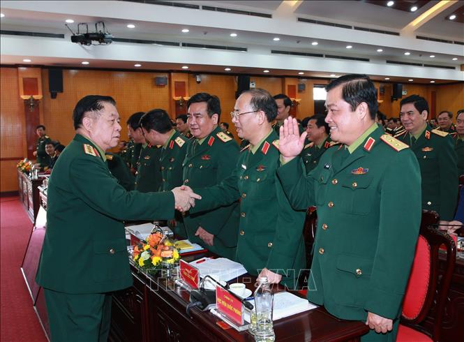  Đại tướng Nguyễn Trọng Nghĩa, Ủy viên Bộ Chính trị, Bí thư Trung ương Đảng, Ủy viên Thường vụ Quân ủy Trung ương, Chủ nhiệm Tổng cục Chính trị QĐND Việt Nam và các đại biểu dự hội nghị. Ảnh: Trọng Đức - TTXVN