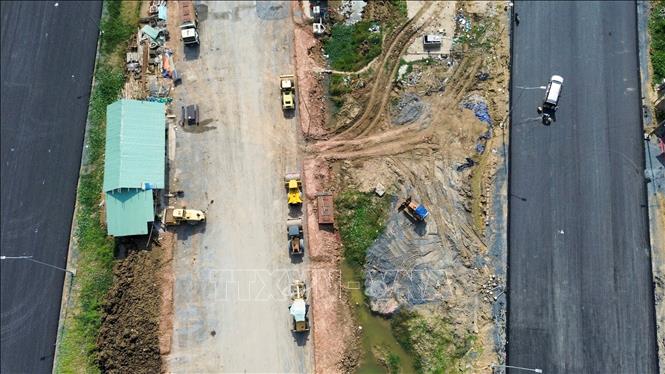 Các gói thầu trên tuyến Vành đai 3 Thành phố Hồ Chí Minh, đoạn qua tỉnh Tây Ninh, được đẩy nhanh tiến độ thi công. Ảnh: Giang Phương – TTXVN