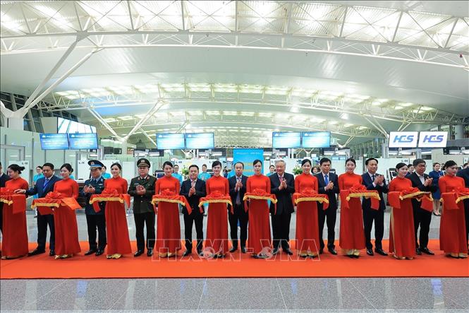 A view of the inauguration of the Hanoi-based Noi Bai International Airport's Terminal 2 Expansion Project. VNA Photo