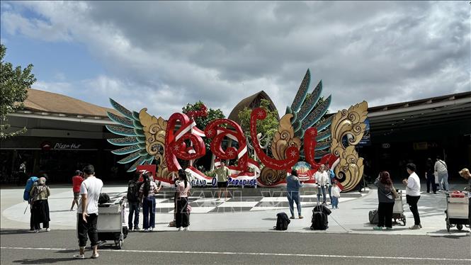 Bali là một trong những điểm đến du lịch thu hút nhiều du khách quốc tế nhất tại Indonesia. Ảnh: TTXVN phát 