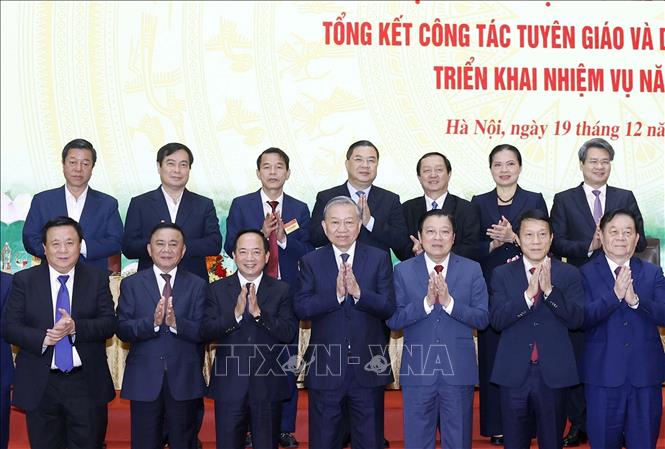 Tổng Bí thư Tô Lâm và các đại biểu. Ảnh: Thống Nhất - TTXVN