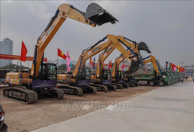 Đây là sự kiện nằm trong chuỗi hoạt động khởi công, khánh thành, thông xe kỹ thuật được tổ chức đồng loạt tại nhiều điểm cầu trên cả nước. Ảnh: Phan Phương – TTXVN