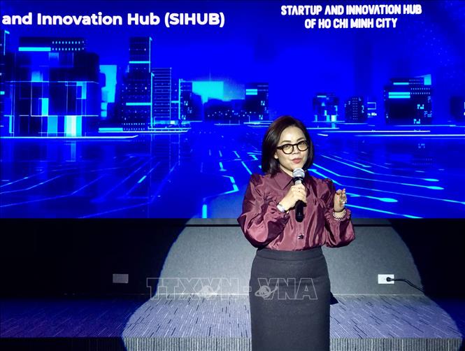 Bà Lê Thị Bé Ba, Phó Giám đốc SIHUB phát biểu tại sự kiện. Ảnh: Mỹ Phương – TTXVN.