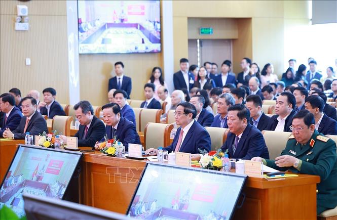 Thủ tướng Phạm Minh Chính dự Hội nghị Tổng kết công tác năm 2025 và triển khai nhiệm vụ năm 2026 của Bộ Xây dựng. Ảnh: Dương Giang-TTXVN
