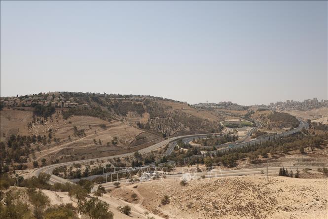 Một khu định cư của Israel ở Bờ Tây. Ảnh: THX/TTXVN