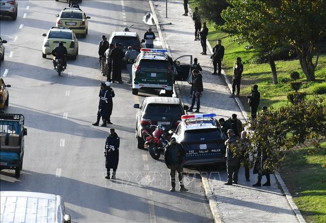 (Tư liệu) Cảnh sát Syria được triển khai tại hiện trường một vụ nổ ở Damascus, ngày 7/12/2025. Ảnh: THX/TTXVN