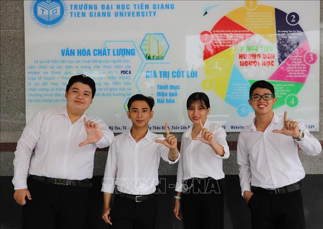 Nhóm nghiên cứu, thực hiện Dự án Chanh Dây Plus – Đa dạng hóa sản phẩm từ chanh dây