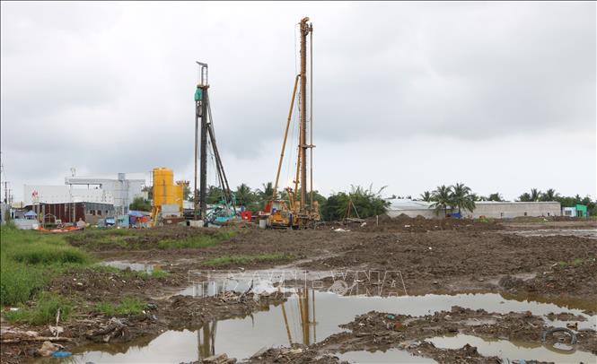 Dự án nâng cấp sân bay tỉnh Cà Mau đã bàn giao 100% mặt bằng. Ảnh: Tuấn Phi - TTXVN 