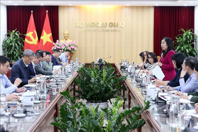 Thứ trưởng Bộ Ngoại giao Lê Thị Thu Hằng, Trưởng Tiểu ban Tuyên truyền và Văn hóa APEC 2027 chủ trì cuộc họp lần 1 của Tiểu ban. Ảnh: An Đăng - TTXVN