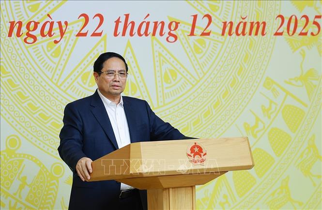 Prime Minister Pham Minh Chinh on December 22 chairs the council’s 16th meeting for the 2021–2025 term to further review preparations for the 11th National Patriotic Emulation Congress. VNA Photo: Dương Giang